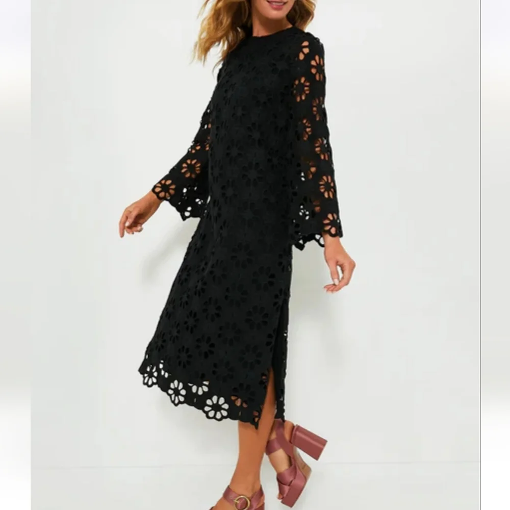 Tuckernuck Noir Eyelet Hutton Dress Numerous Sizes - Picture 2 of 8